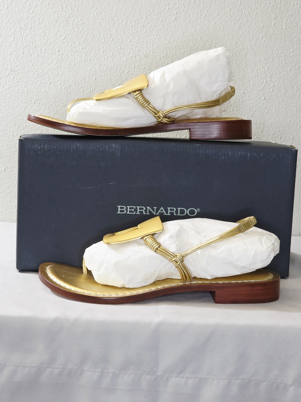 Bernardo Triumph Calf Leather Sandals In Old Gold  Size 7.5M